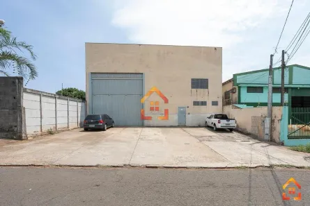 Galpão/Depósito/Armazém para alugar, 480m² no Bandeirantes, Londrina