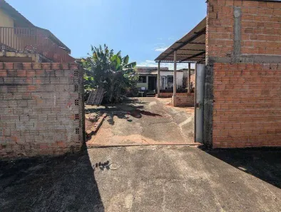 Lote/Terreno à venda, 300m² no Jardim Silvino, Cambé
