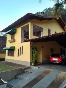 Casa com 3 Quartos à venda, 187m² no Samambaia, Petrópolis