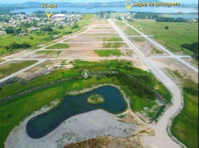 Lote/Terreno à venda, 301m² no Araçatuba, Imbituba