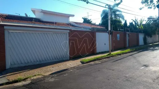 Casa com 4 Quartos à venda, 325m² no Vila Ferroviária, Araraquara