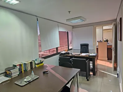 Sala Comercial à venda, 132m² no Centro Histórico, Porto Alegre