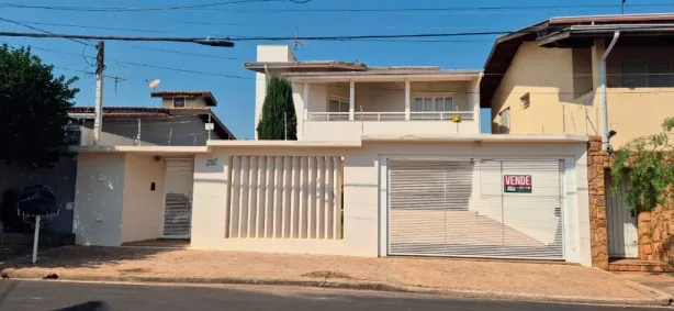 Sobrado com 3 Quartos à venda, 457m² no Vila José Kalil Aun, Cosmópolis