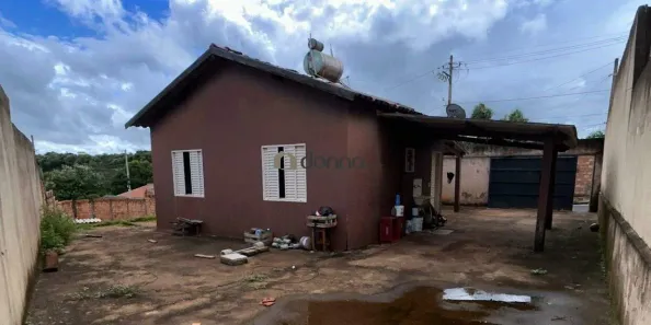 Casa com 2 Quartos à venda, 72m² no Jardim Alvorada, Uberaba