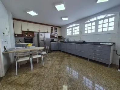 Casa de Condomínio com 4 Quartos para alugar, 447m² no Barra da Tijuca, Rio de Janeiro