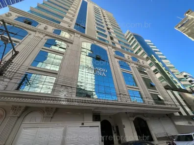 Apartamento com 4 Quartos à venda, 190m² no Meia Praia, Itapema