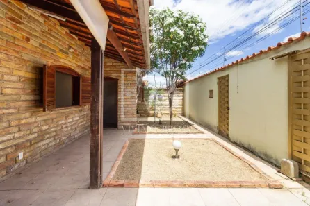 Casa com 4 Quartos à venda, 250m² no Ingá, Betim