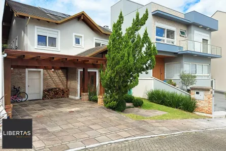 Casa com 3 Quartos à venda, 242m² no Hípica, Porto Alegre