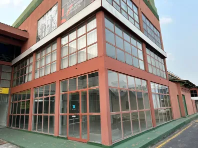 Ponto Comercial para alugar, 500m² no Chapada, Manaus