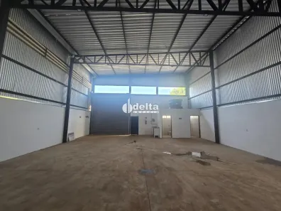 Ponto Comercial à venda, 290m² no Daniel Fonseca, Uberlândia