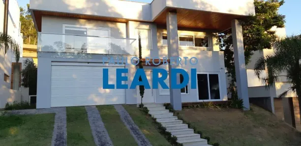 Casa de Condomínio com 4 Quartos para alugar, 360m² no Itacorubi, Florianópolis