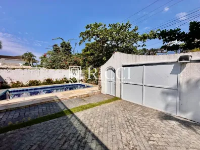 Casa com 4 Quartos à venda, 248m² no Balneário Praia do Pernambuco, Guarujá