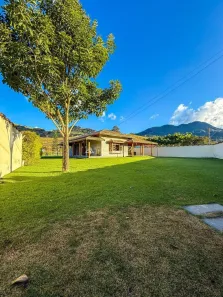 Fazenda/Sítio com 3 Quartos à venda, 165m² no , São Bento do Sapucaí