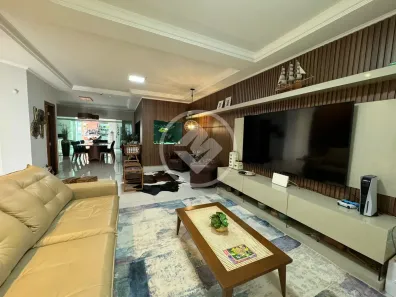 Casa com 3 Quartos à venda, 286m² no Cidade Jardim, Uberlândia