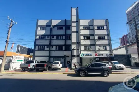 Apartamento com 2 Quartos para alugar, 60m² no Campinas, São José