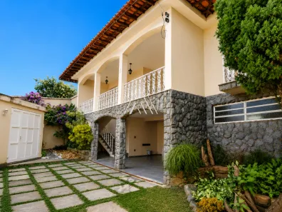 Casa com 3 Quartos à venda, 221m² no Residencial Morro do Sol, Itaúna