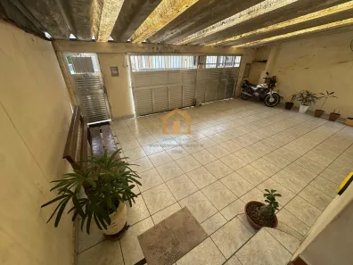 Casa com 2 Quartos à venda, 192m² no Marapé, Santos