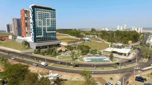 à venda, 4000m² no Vila Aviação, Bauru