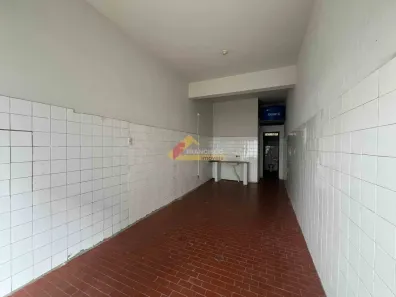 Ponto Comercial para alugar, 35m² no Centro, Divinópolis