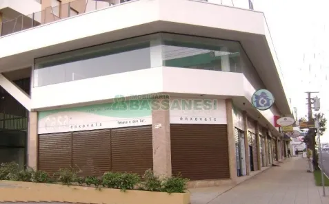 Ponto Comercial para alugar, 65m² no Pio X, Caxias do Sul