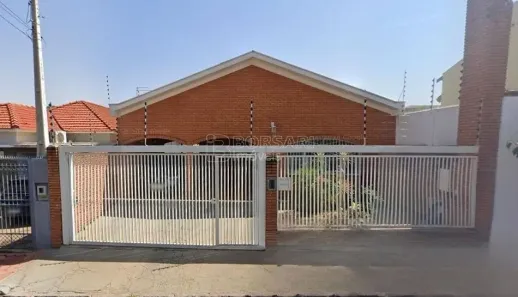 Casa com 3 Quartos para alugar, 238m² no Centro, Araraquara