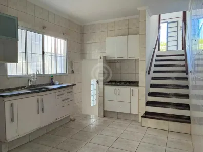 Casa com 3 Quartos para alugar, 119m² no Jardim México, Itatiba