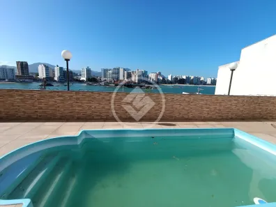 Casa com 5 Quartos à venda, 300m² no Centro, Guarapari