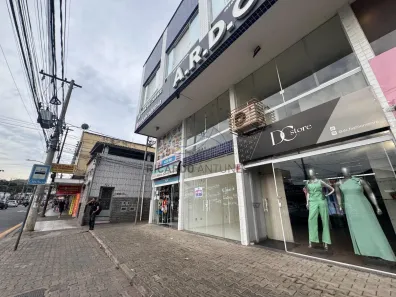 Ponto Comercial para alugar, 25m² no Santa Terezinha, Juiz de Fora