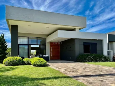 Casa de Condomínio com 4 Quartos à venda, 250m² no XANGRI-LÁ, Xangri-lá