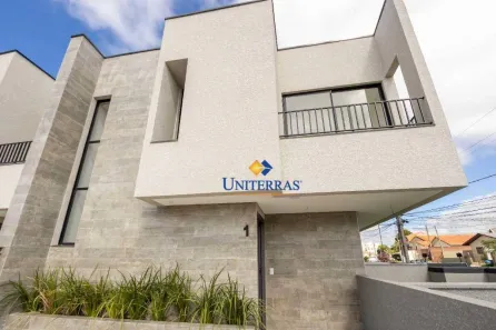 Sobrado com 3 Quartos à venda, 110m² no São Braz, Curitiba