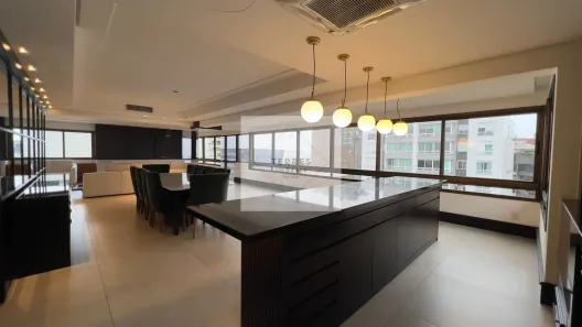 Apartamento com 4 Quartos à venda, 249m² no Três Figueiras, Porto Alegre