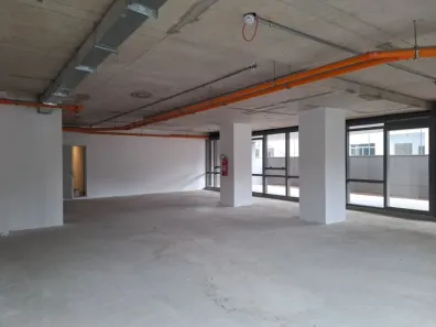 Ponto Comercial para alugar, 210m² no Pinheiros, São Paulo