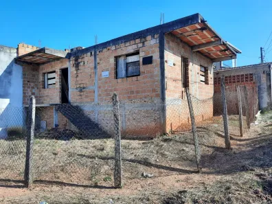 Casa com 3 Quartos à venda, 65m² no Residencial Mombaça I, Pindamonhangaba