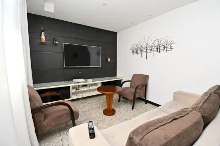 Casa com 3 Quartos à venda, 361m² no São Gonçalo, Contagem