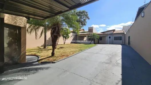 Casa com 2 Quartos à venda, 121m² no Jardim Mansur, Campo Grande