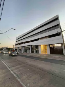 Sala Comercial para alugar, 890m² no São João, Porto Alegre