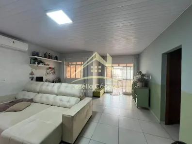 Casa com 3 Quartos à venda, 200m² no Cristo Rei, Várzea Grande