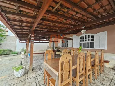 Casa com 2 Quartos à venda, 411m² no Santa Mônica, Belo Horizonte