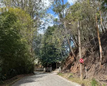 Lote/Terreno à venda, 880m² no Parque São Clemente, Nova Friburgo