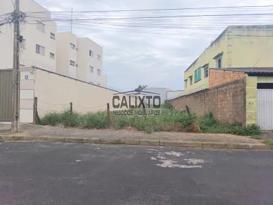 Lote/Terreno à venda, 460m² no Presidente Roosevelt, Uberlândia