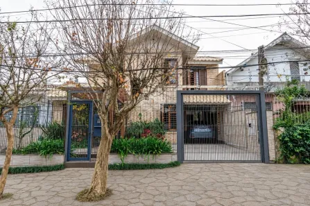Casa com 5 Quartos à venda, 253m² no Ipanema, Porto Alegre