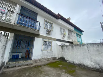 Casa com 4 Quartos à venda, 90m² no Centro, Cabo Frio