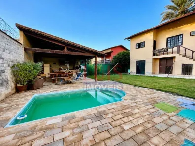 Casa com 3 Quartos para alugar, 200m² no Engenho do Mato, Niterói