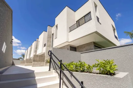 Casa com 3 Quartos à venda, 152m² no São Braz, Curitiba