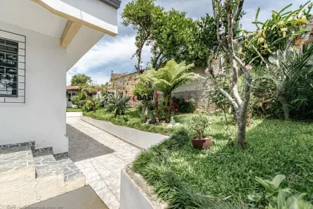 Lote/Terreno à venda, 802m² no Vista Alegre, Curitiba