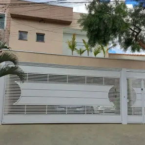 Sobrado com 3 Quartos para alugar, 250m² no Portais (Polvilho), Cajamar