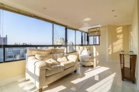 Apartamento com 2 Quartos para alugar, 110m² no Mont Serrat, Porto Alegre