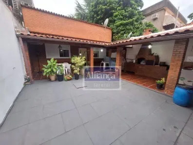 Casa com 4 Quartos à venda, 200m² no Fonseca, Niterói