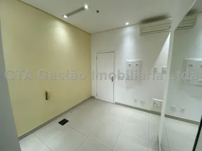 Sala Comercial à venda, 60m² no Vila Olímpia, São Paulo