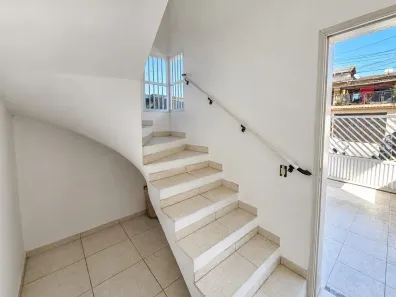Sobrado com 2 Quartos para alugar, 56m² no Vila Santa Rosa, Guarujá